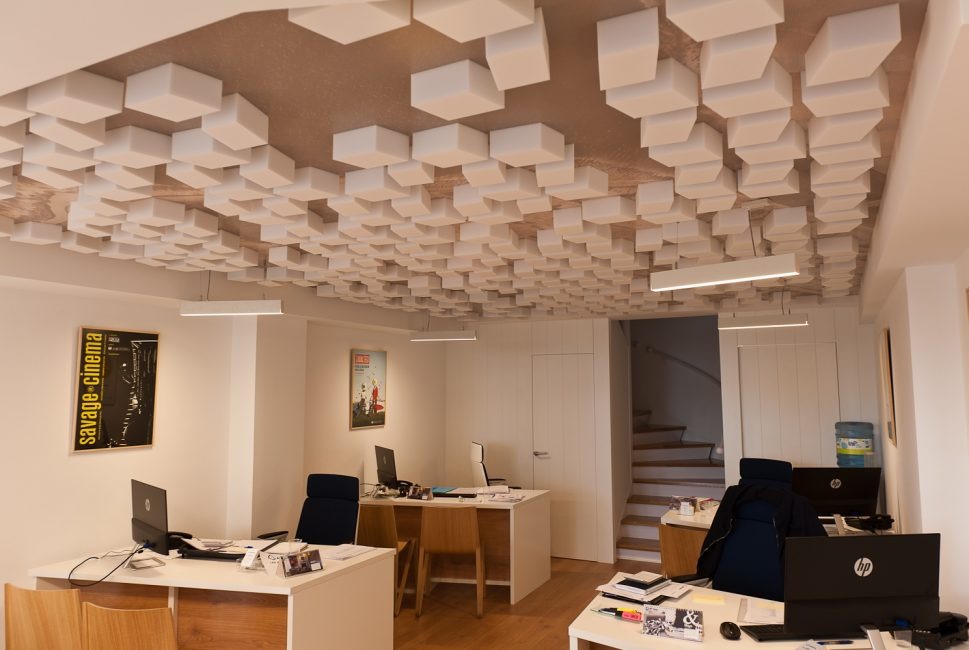 th-25548407381-969x650